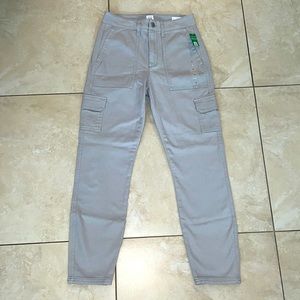 Women’s Cargo Pant Gray - Size 4 - GAP (NEW WITH TAG)